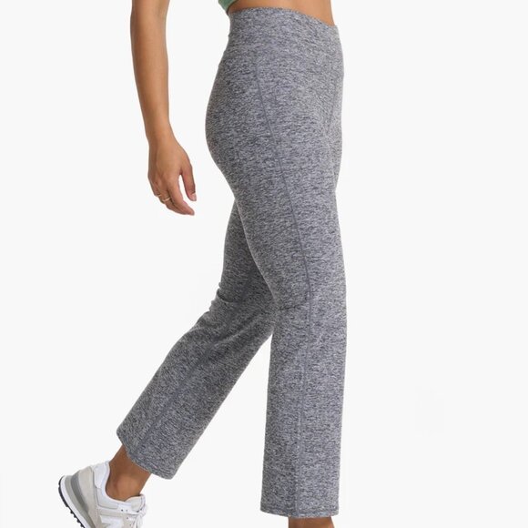 Vuori Mid Rise Elevation Slim Bootcut Performance Legging Heather Grey Ladies XS - Picture 12 of 12